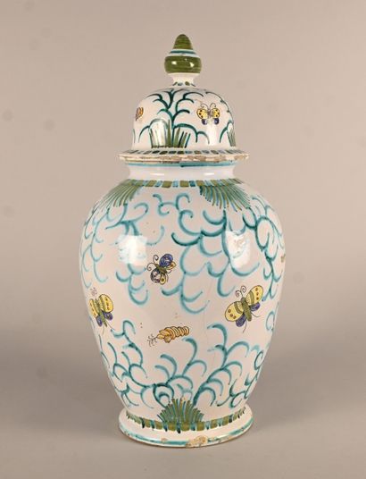 Brussels earthenware covered pot, 18th century...