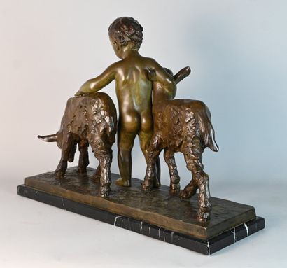 Group in patinated bronze signed Fath, Etling...