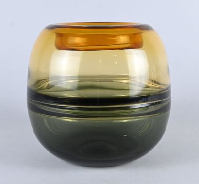 Vase en verre soufflé multicouche ambre et...