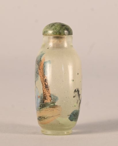 Snuff bottle in glass painted on the inside...