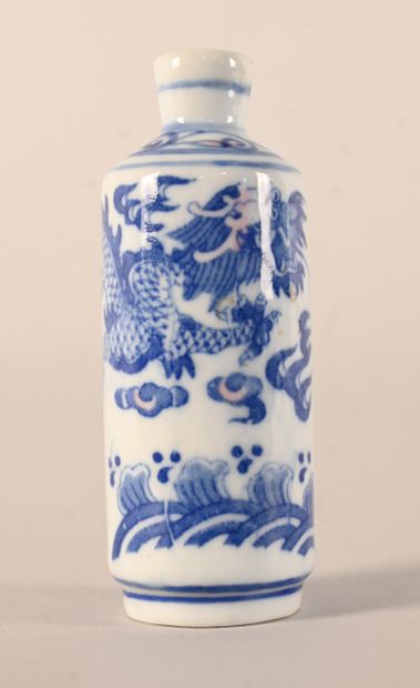 Blue and white porcelain snuff bottle with...
