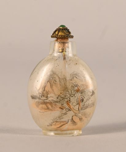 Snuff bottle in glass painted on the inside...