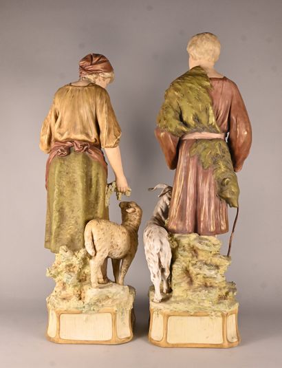 Royal Dux (Bohemia) - Pair of polychrome...