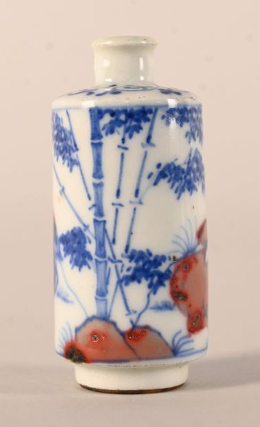 Blue and red porcelain snuff bottle decorated...