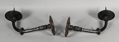 Pair of wrought iron wall sconces - Neo-Gothic...