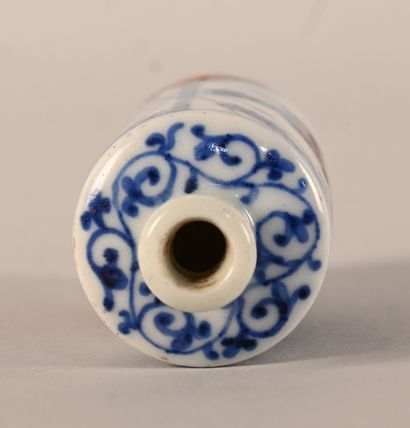 Blue and red porcelain snuff bottle decorated...