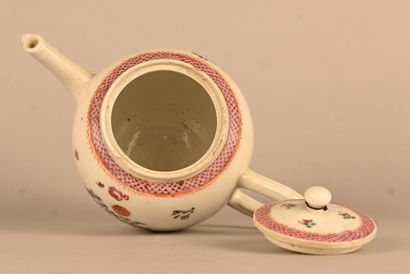 Famille Rose porcelain globular teapot decorated...