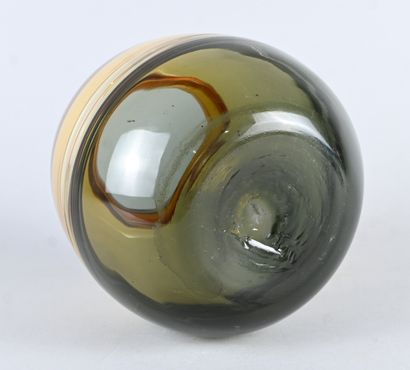Vase en verre soufflé multicouche ambre et...