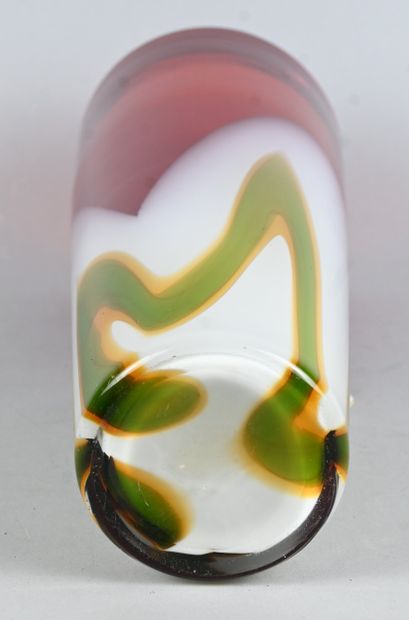 Murano glass vase with red sommerso decoration...