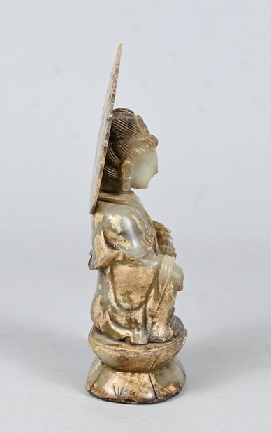 Jadeite statuette representing Guanyin seated...