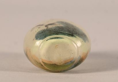 Snuff bottle in glass painted on the inside...