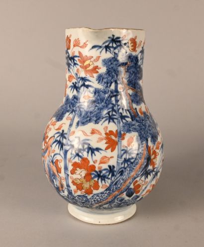 Imari porcelain pitcher China, early 18th...