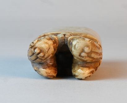 Chinese steatite seal with lions, 19th century
Chinese...