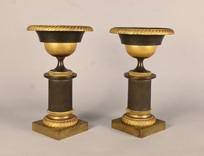 Pair of bronze vases, Empire period
Pair...