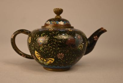 Cloisonné teapot - Japan, early 20th century
Small...