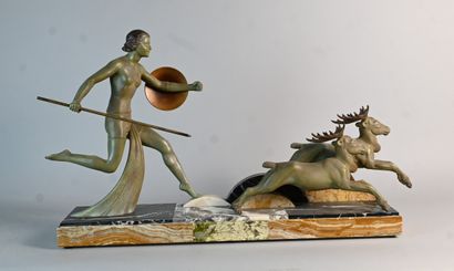 Sculpture Art Déco “Diane chasseresse” aux...