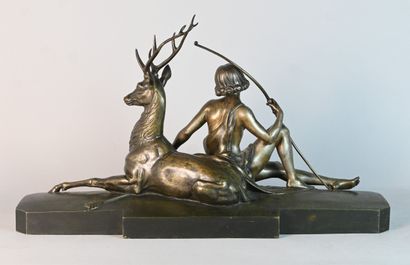 Art Deco bronze group signed Morante depicting...