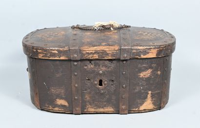 Wooden travelling case with wrought-iron...