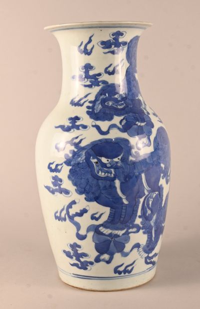 Blue and white porcelain vase with Buddhist...