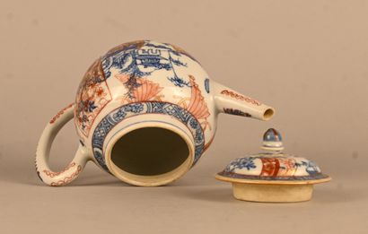 Théière chinoise en porcelaine d’exportation...