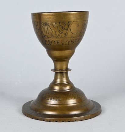 Engraved bronze chalice - Spain - 19th century
Bronze...