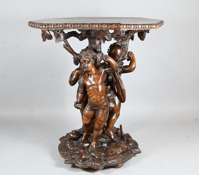 Grande table de centre sculptée, Italie,...