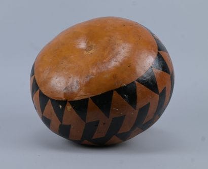 Tutsi calabash with black geometric decoration...