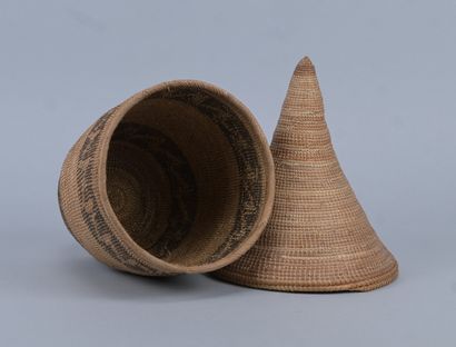 Tutsi agaseke with geometric decoration -...