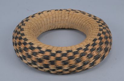 Tutsi circular pot or calabash holder - Rwanda...