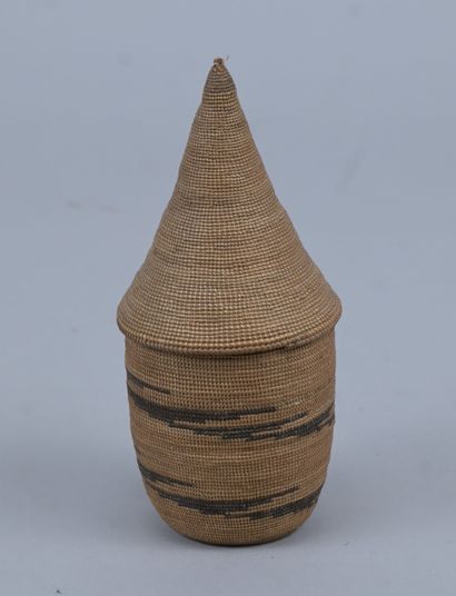 Covered Tutsi agaseke with linear decoration...