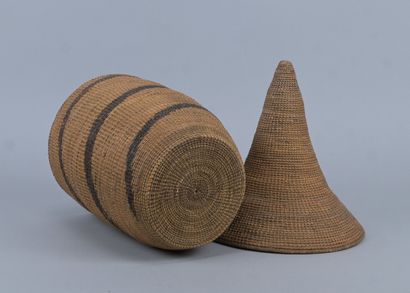 Tutsi agaseke with conical lid - Rwanda -...