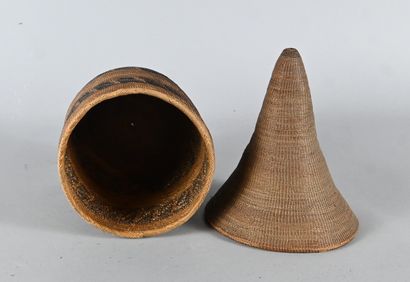 Large Tutsi agaseke Rwanda - woven basketry,...