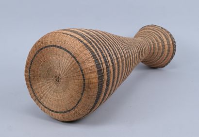 Slender Tutsi basket with geometric decoration...