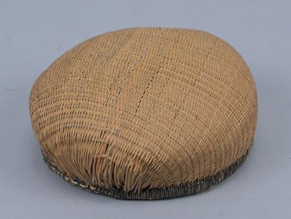 Small Tutsi bowl in fine wickerwork - Rwanda,...