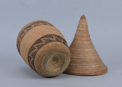 Tutsi agaseke with geometric decoration -...