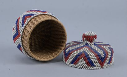 Tutsi beaded basket in raffia and glass beads...