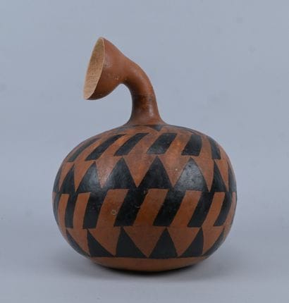 Tutsi calabash with black geometric decoration...