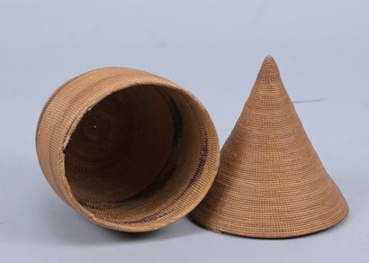 Covered Tutsi agaseke with conical lid -...
