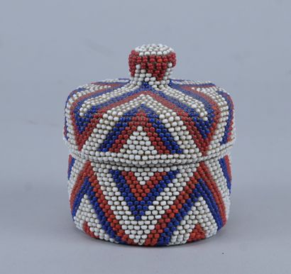 Tutsi beaded basket in raffia and glass beads...