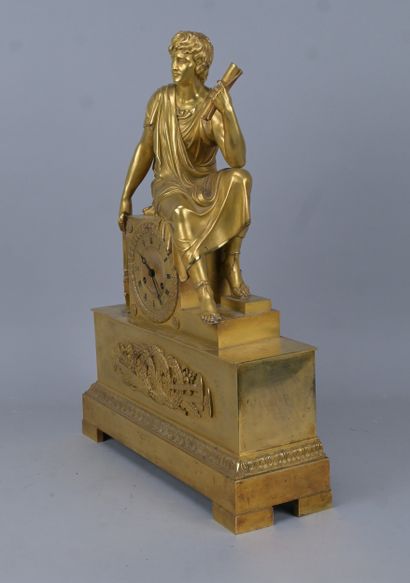 Empire-style clock in chiseled bronze with...