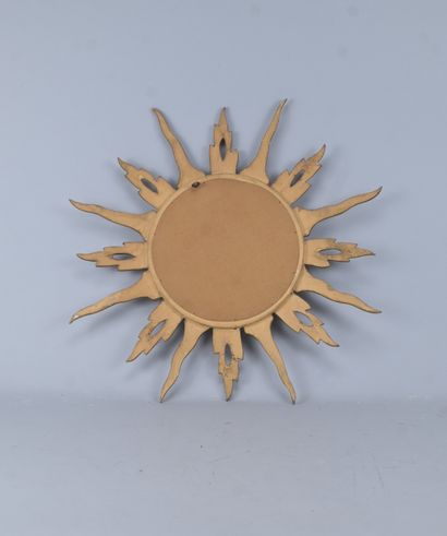 Miroir soleil en bois doré, première moitié...