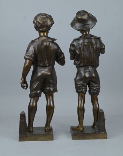 Paire de bronzes « Charmeur de Lézards »...