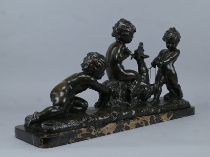 A. Cippriaris – Groupe en bronze représentant...