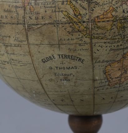 Globe terrestre de table G. Thomas, Paris,...