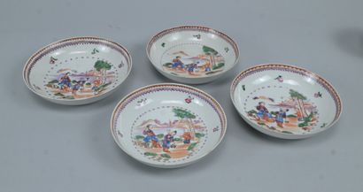 Chine – Ensemble de quatre tasses et soucoupes...