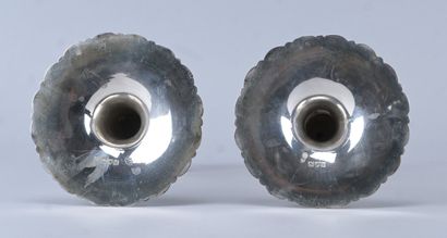 Paire de bougeoirs en argent massif – J.W...