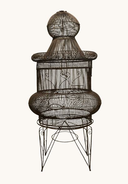 Grande cage à oiseaux en fer forgé, début...