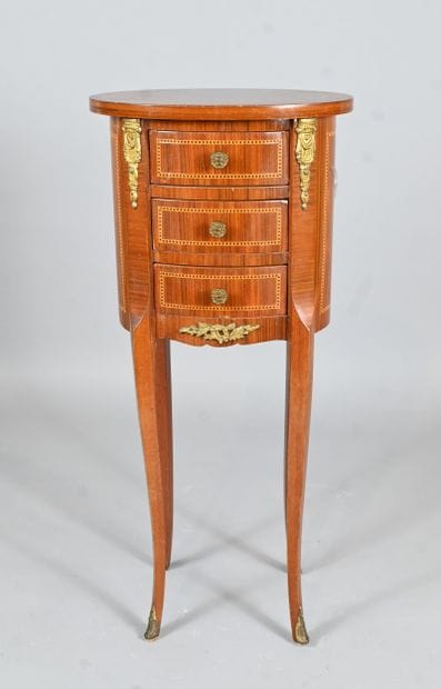 Petite table chiffonnière de style Louis...