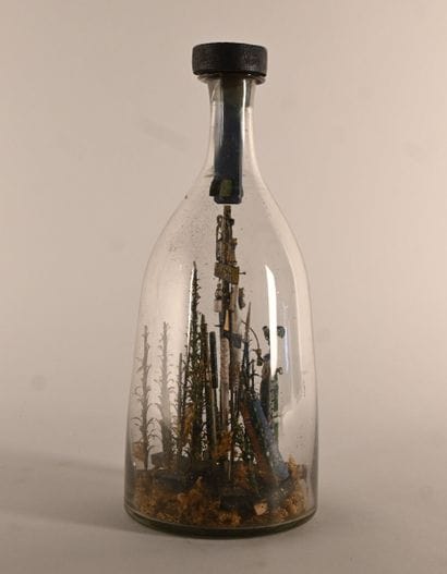 Calvaire en bouteille, art populaire, début...
