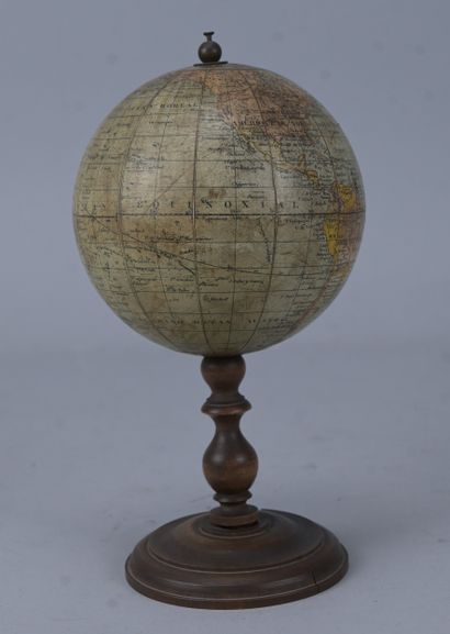 Globe terrestre de table G. Thomas, Paris,...